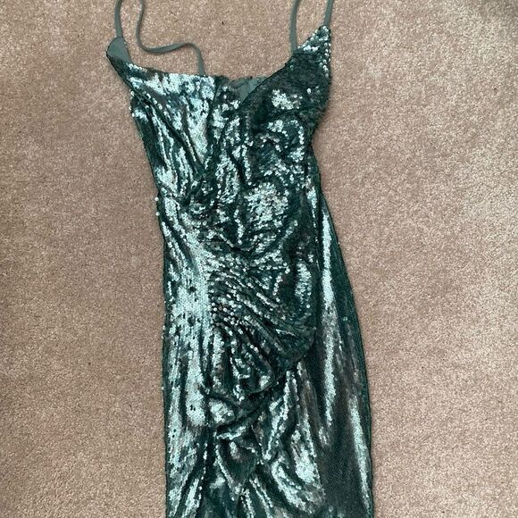 AKIRA Dresses & Skirts - AKIRA Cocktail party sparkly dress size medium